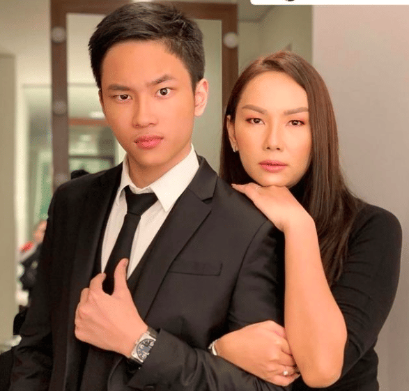 instagram.com/kalinaocktaranny