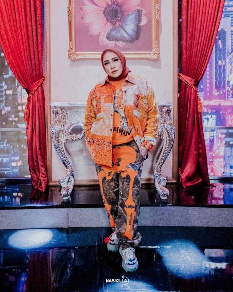 instagram.com/melly_goeslaw