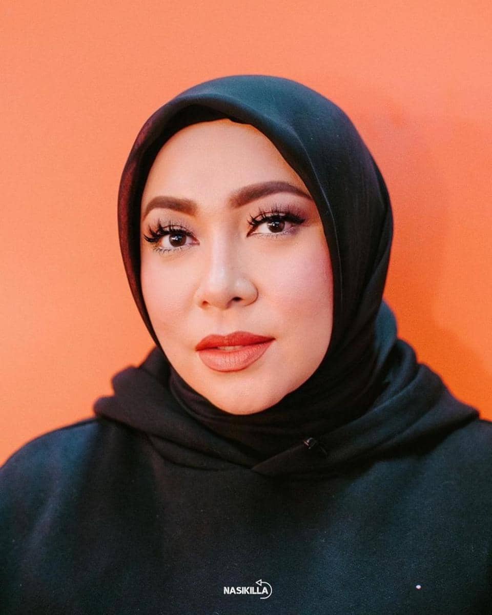 instagram.com/melly_goeslaw