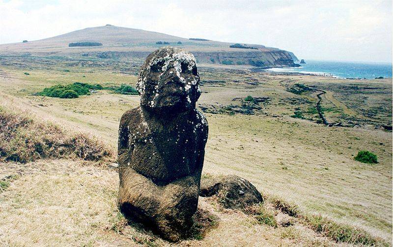 El Gigante, Pulau Paskah. atlasobscura.com