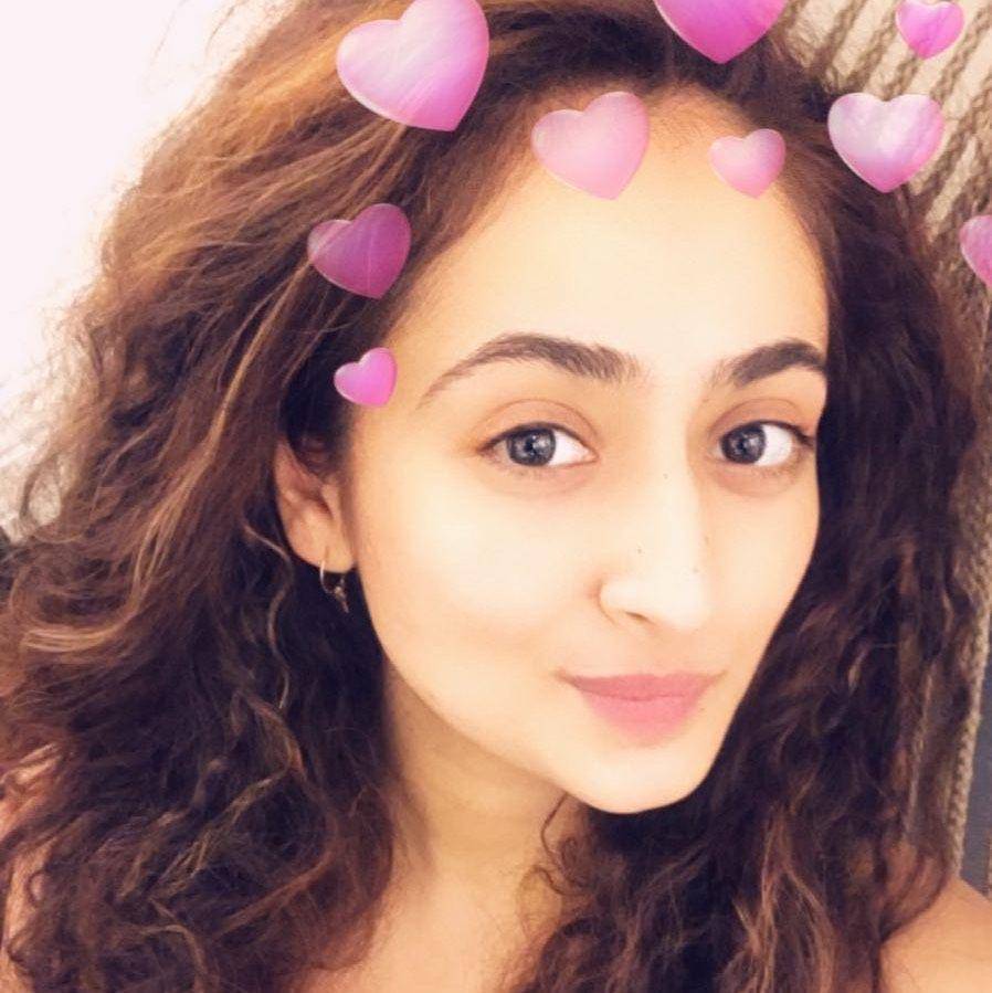 Instagram.com/ruchikaakapoor