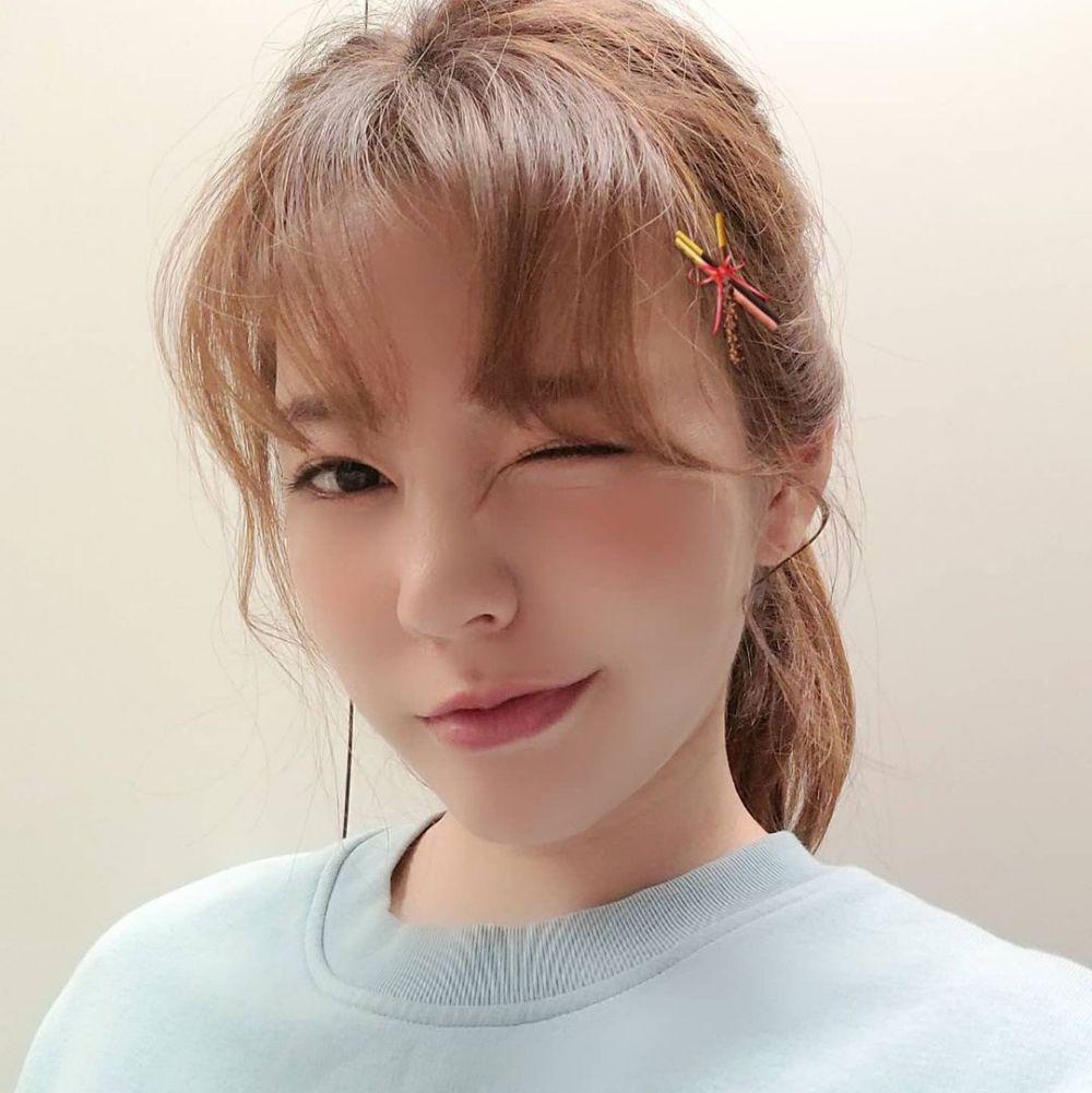 9 Potret Baby Face Sunny SNSD di Usia Kepala Tiga