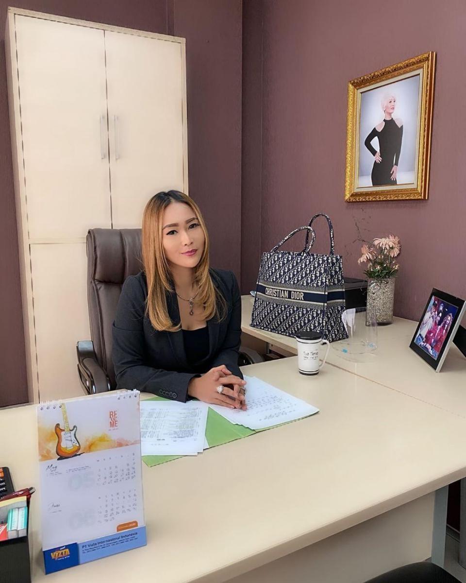 instagram.com/inul.d