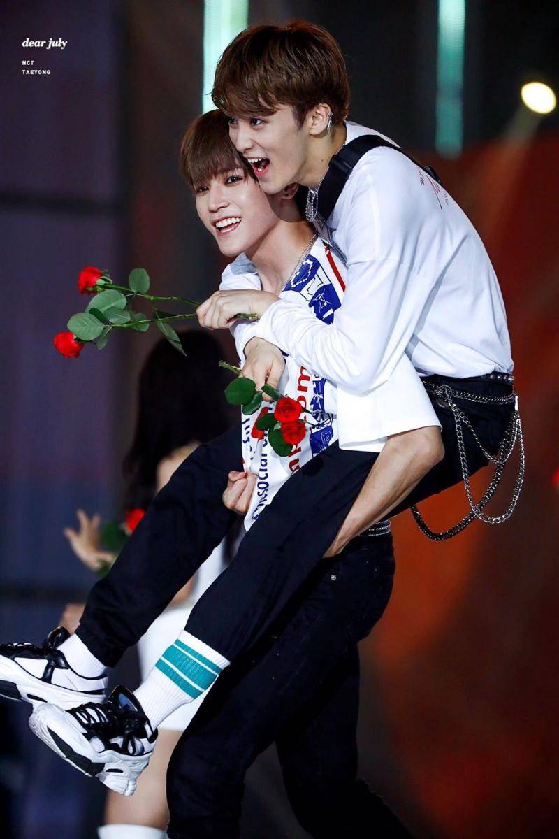 Taeyong & Mark NCT (Dok. dear July via twitter.com/taeyongpictures)