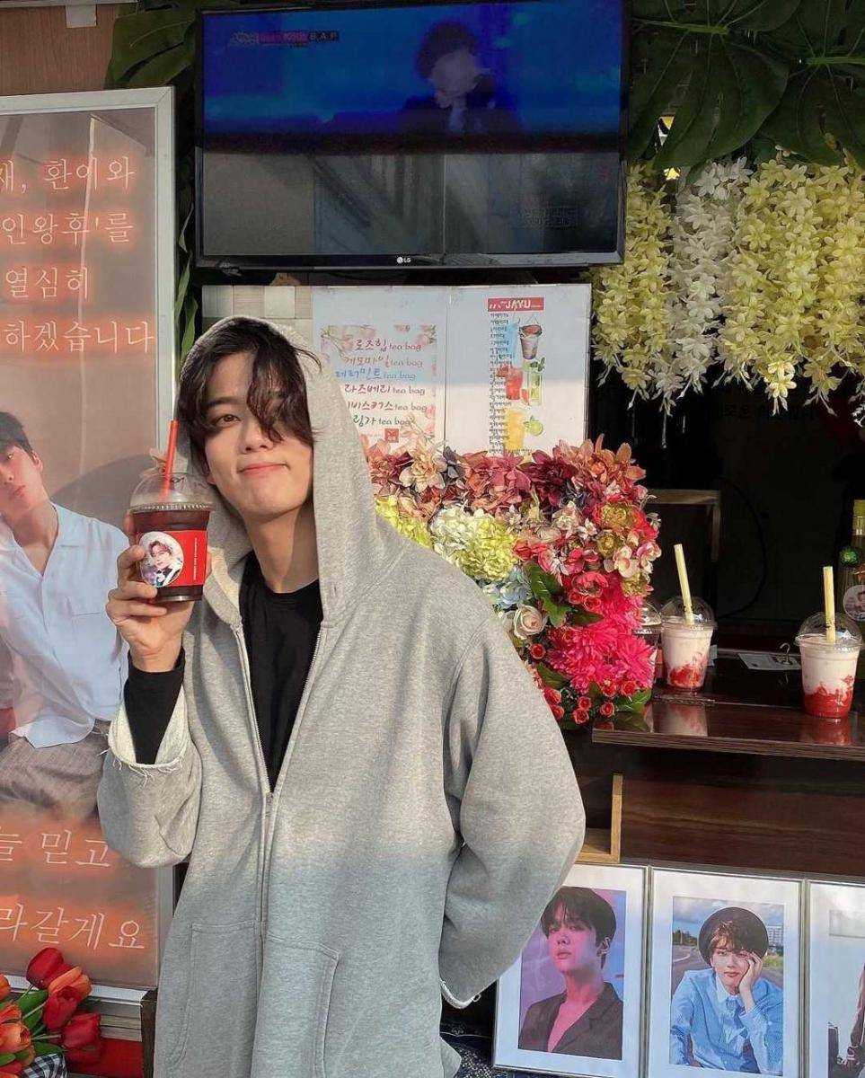 Instagram.com/yjaybaby