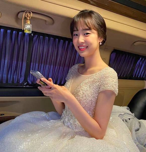 instagram.com/yebin__