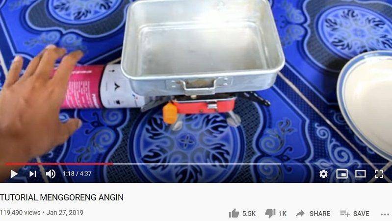 10 Video di YouTube yang Sebenarnya Gak Faedah tapi Menggoda Ditonton