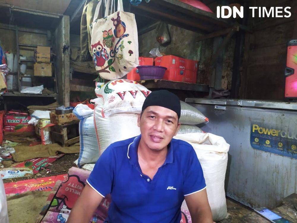 Salah satu pedagang dari Pasar Segiri Samarinda bernama Aan bicara soal vaksin virus corona (IDN Times/yuda almerio)