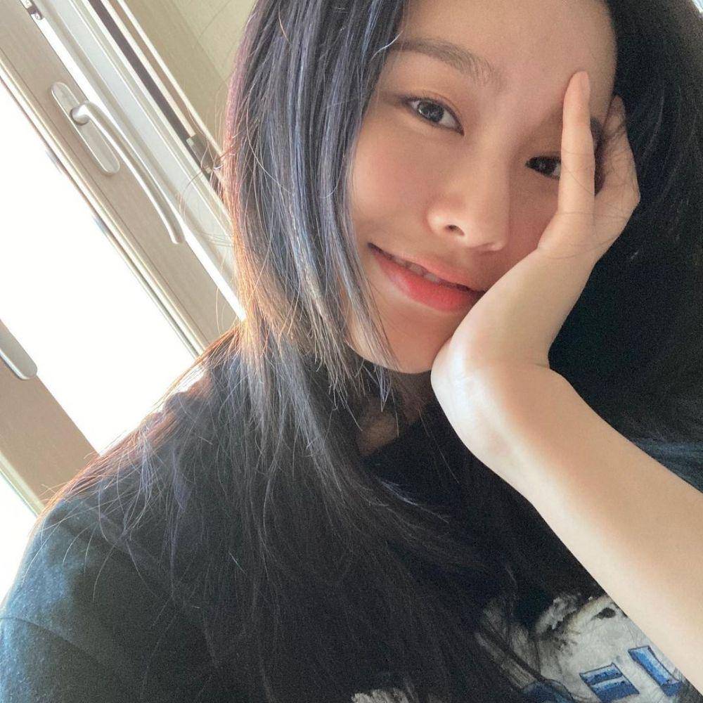 instagram.com/youna_1997