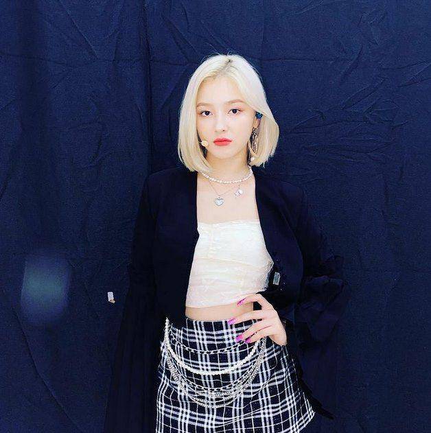 instagram.com/nancyjewel_mcdonie_/