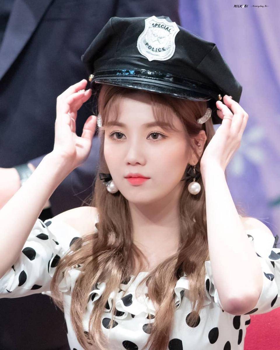 instagram.com/eunbi.izone