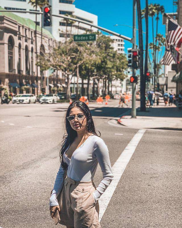 Instagram.com/yunitasiregar