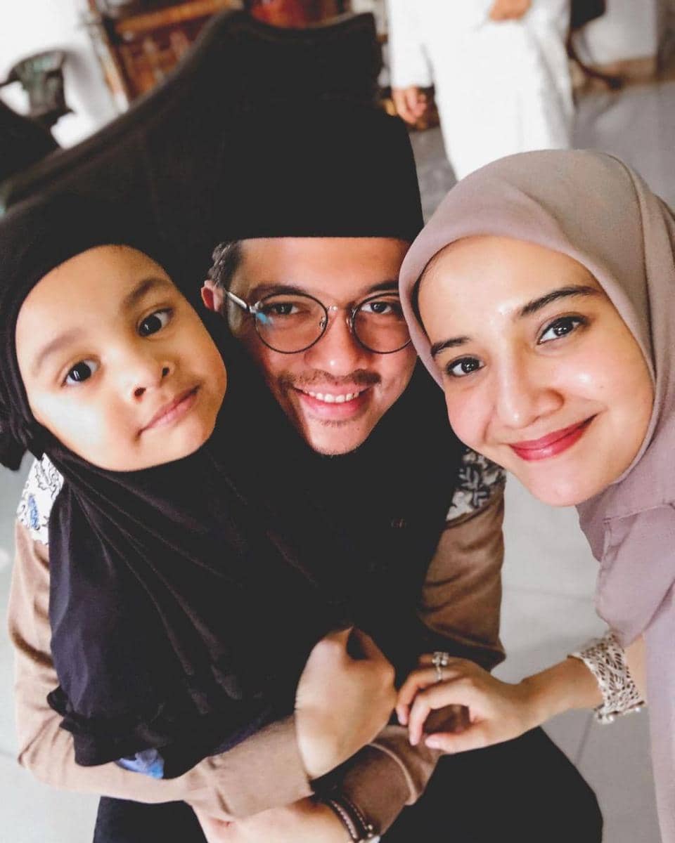 10 Potret Akrab Irwansyah-Zaskia dengan Keponakan, Siap Jadi Orangtua!