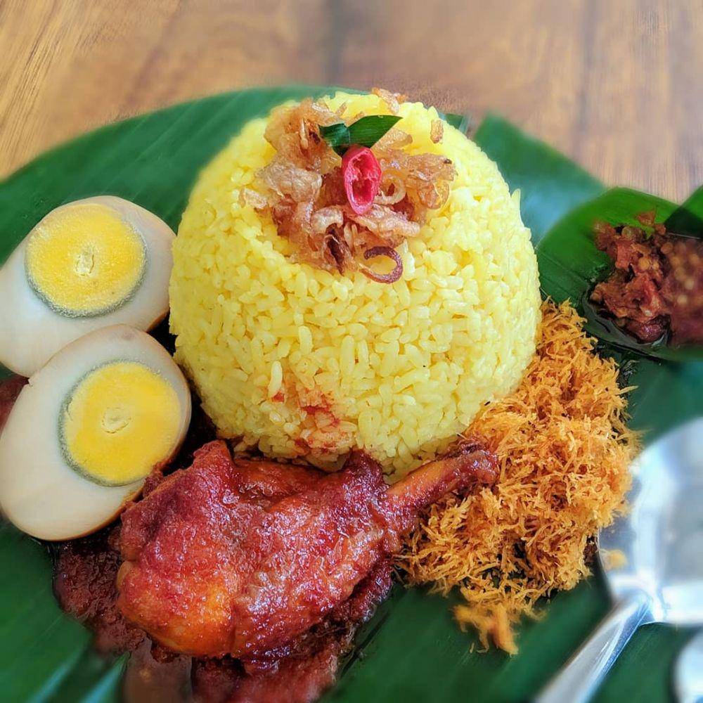 Instagram.com/nasikuningbanjar