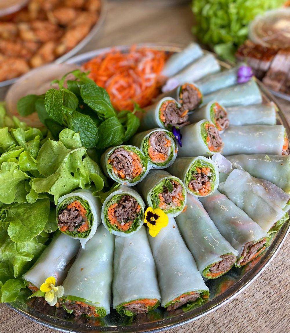 instagram.com/lyndascatering
