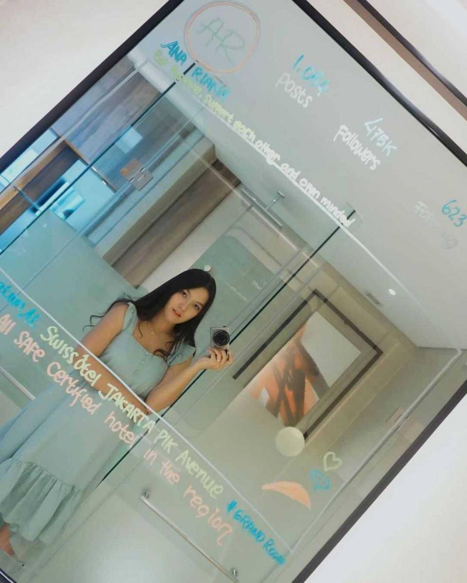 Instagram.com/anariana27