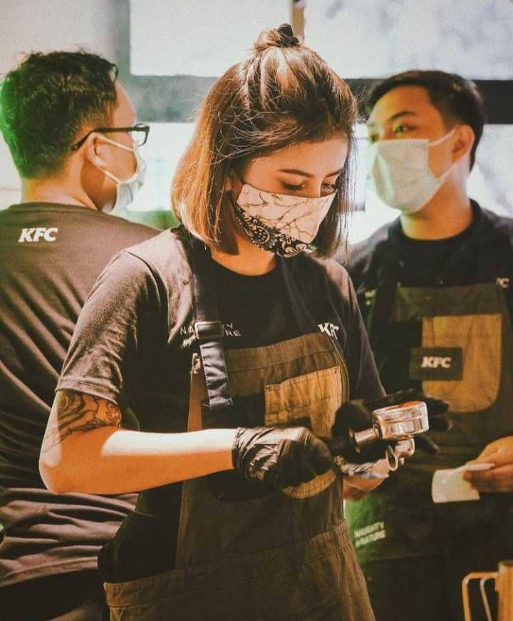 Instagram.com/awkarin