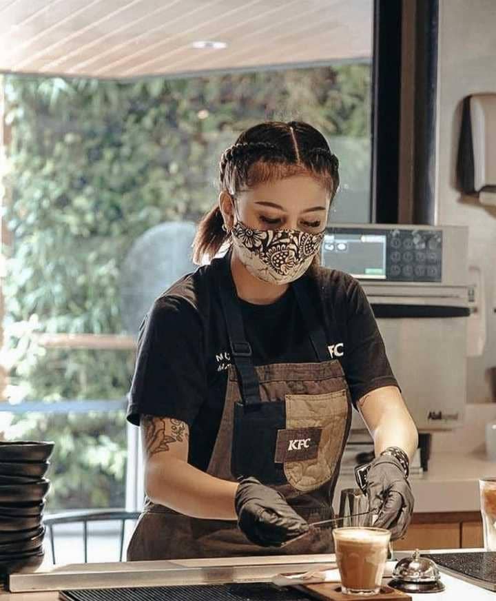 Instagram.com/naughtybynaturekfc