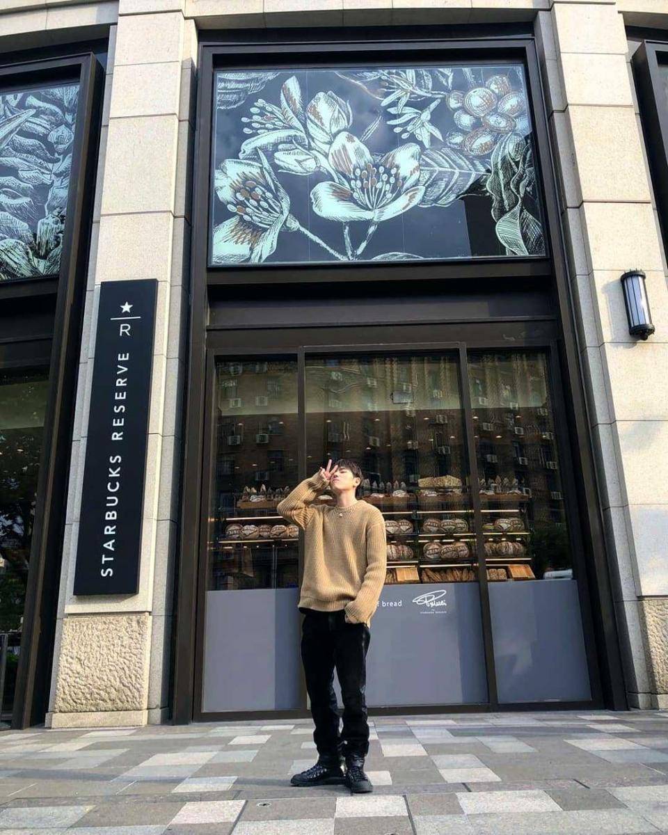 Instagram.com/woozico0914
