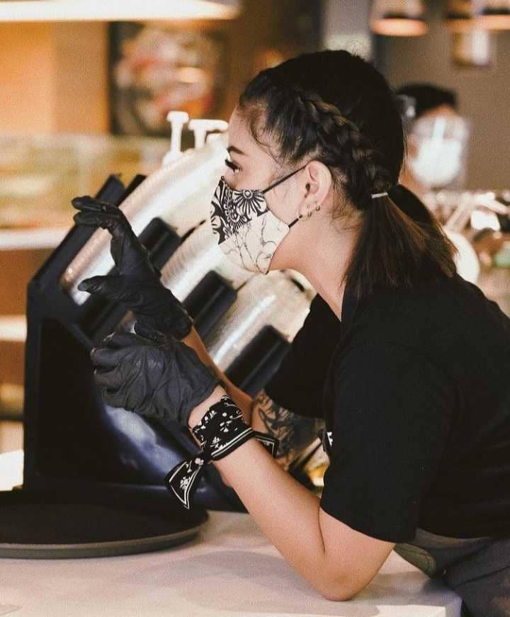 Instagram.com/awkarin