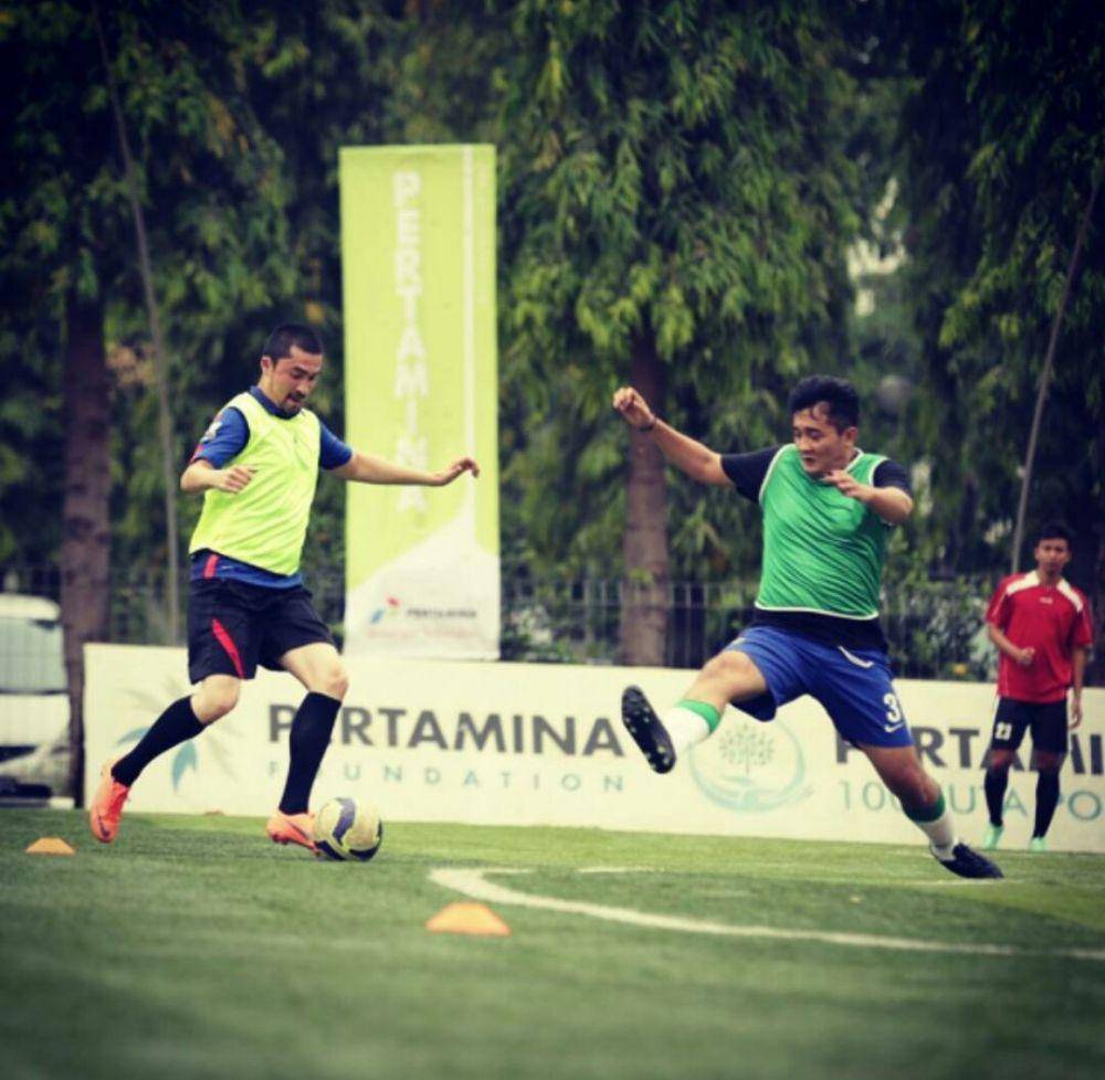 instagram.com/rezapahlevi101