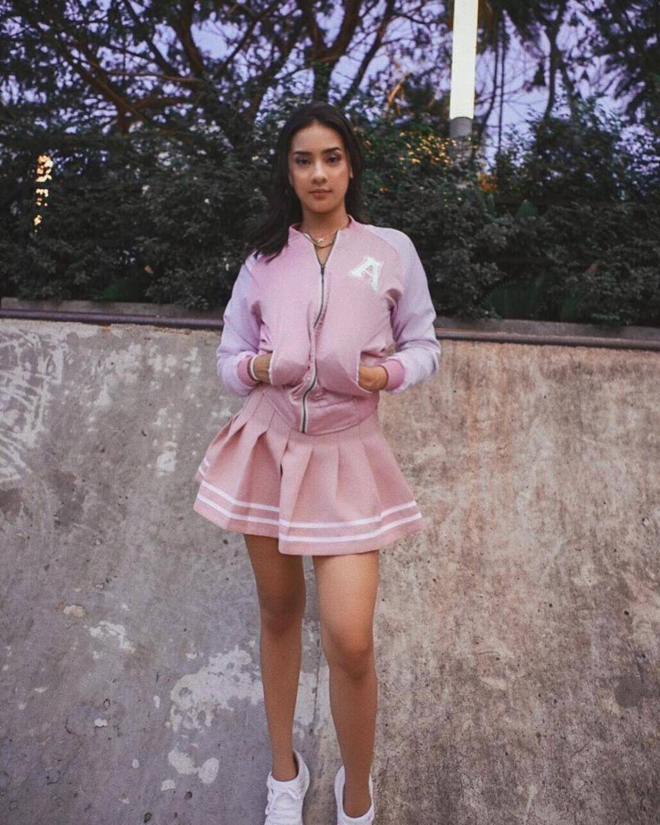 instagram.com/anyageraldine