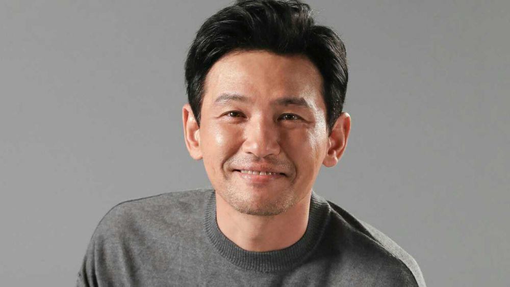 10 Potret Hwang Jung Min, Lawan Main Yoona SNSD di KDrama 'Hush'