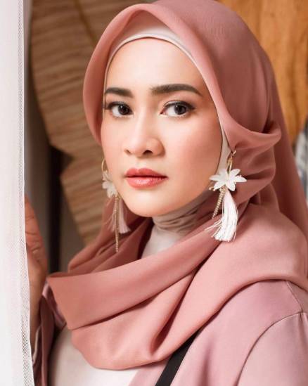 instagram.com/ikkenurjanah0518
