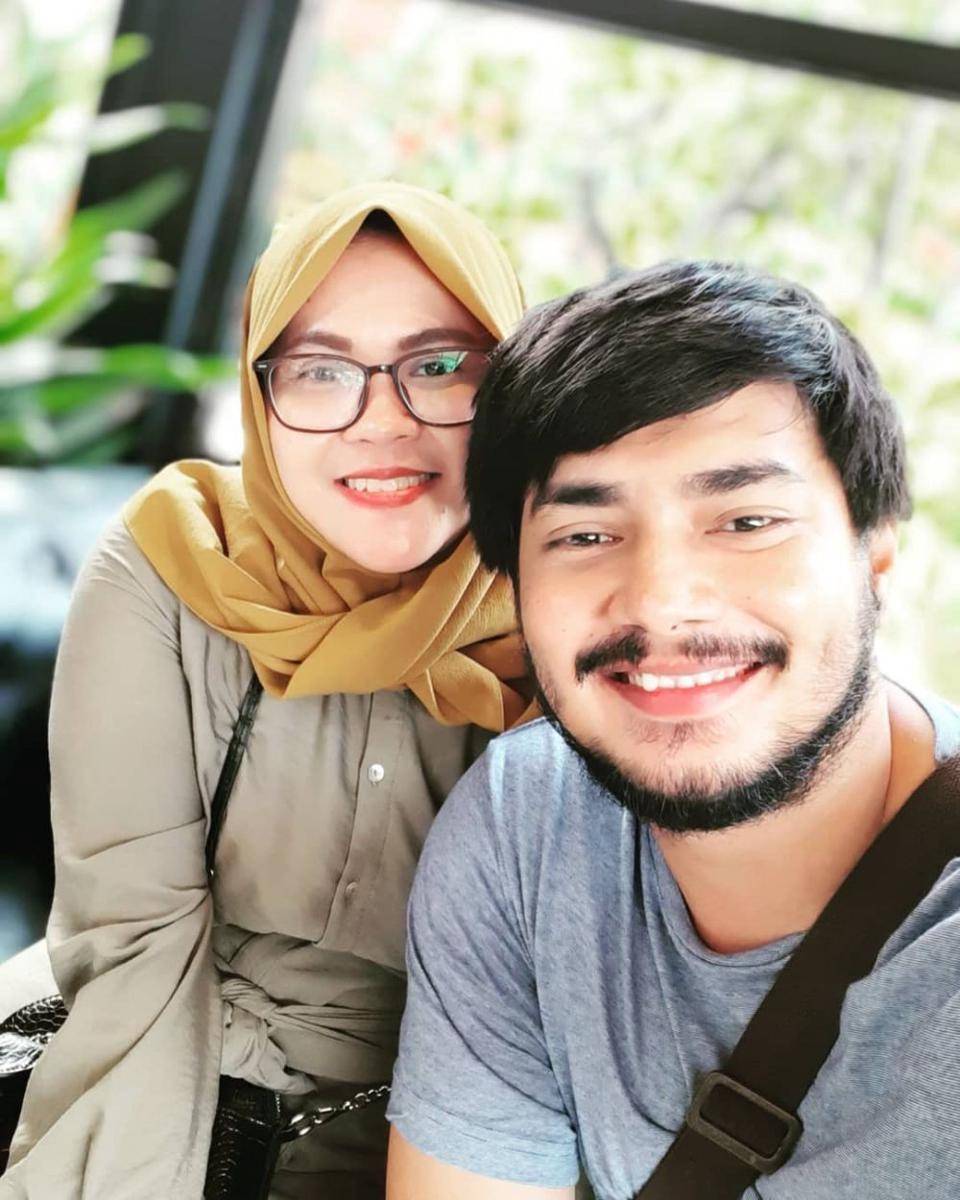 Instagram.com/hidayatguntara