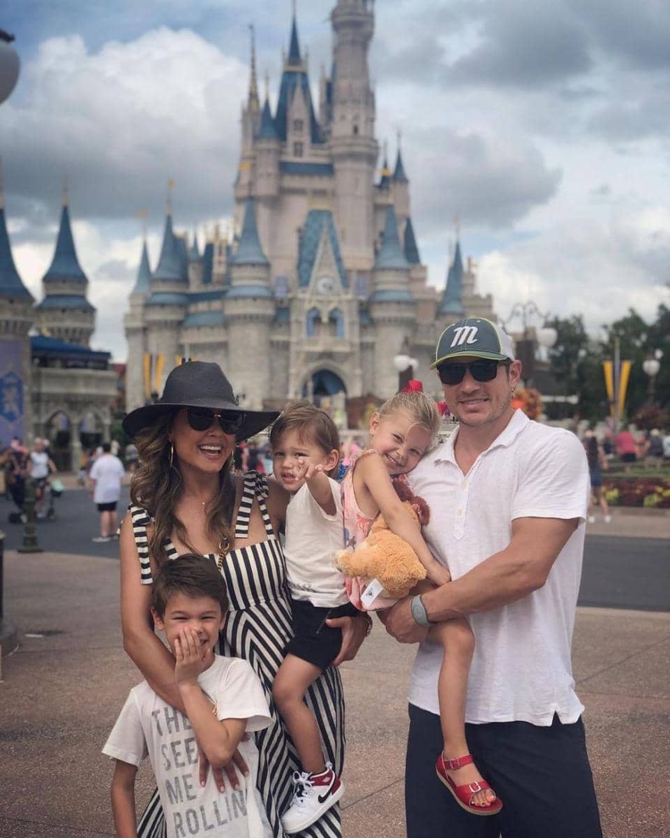 instagram.com/vanessalachey