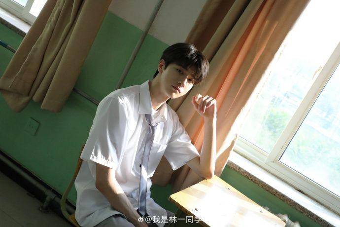 Weibo.com/u/2379928477