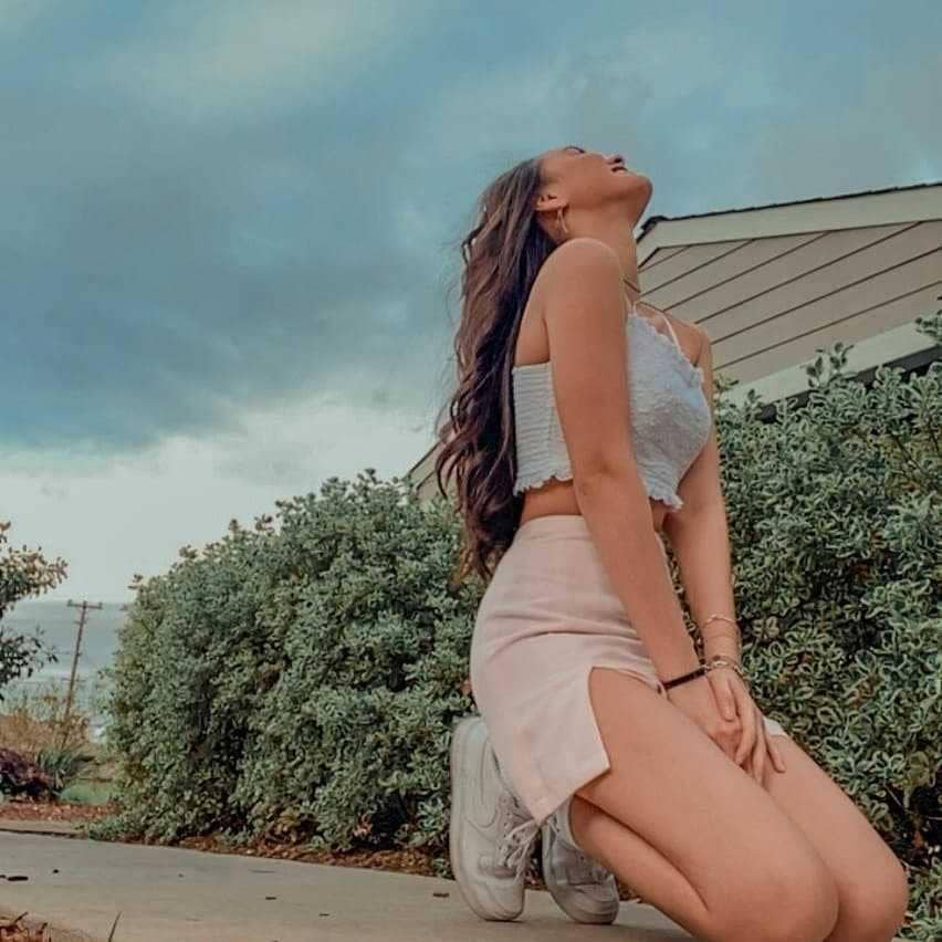 instagram.com/caitlinhalderman