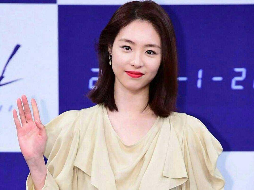 instagram.com/ yeonhee.luv