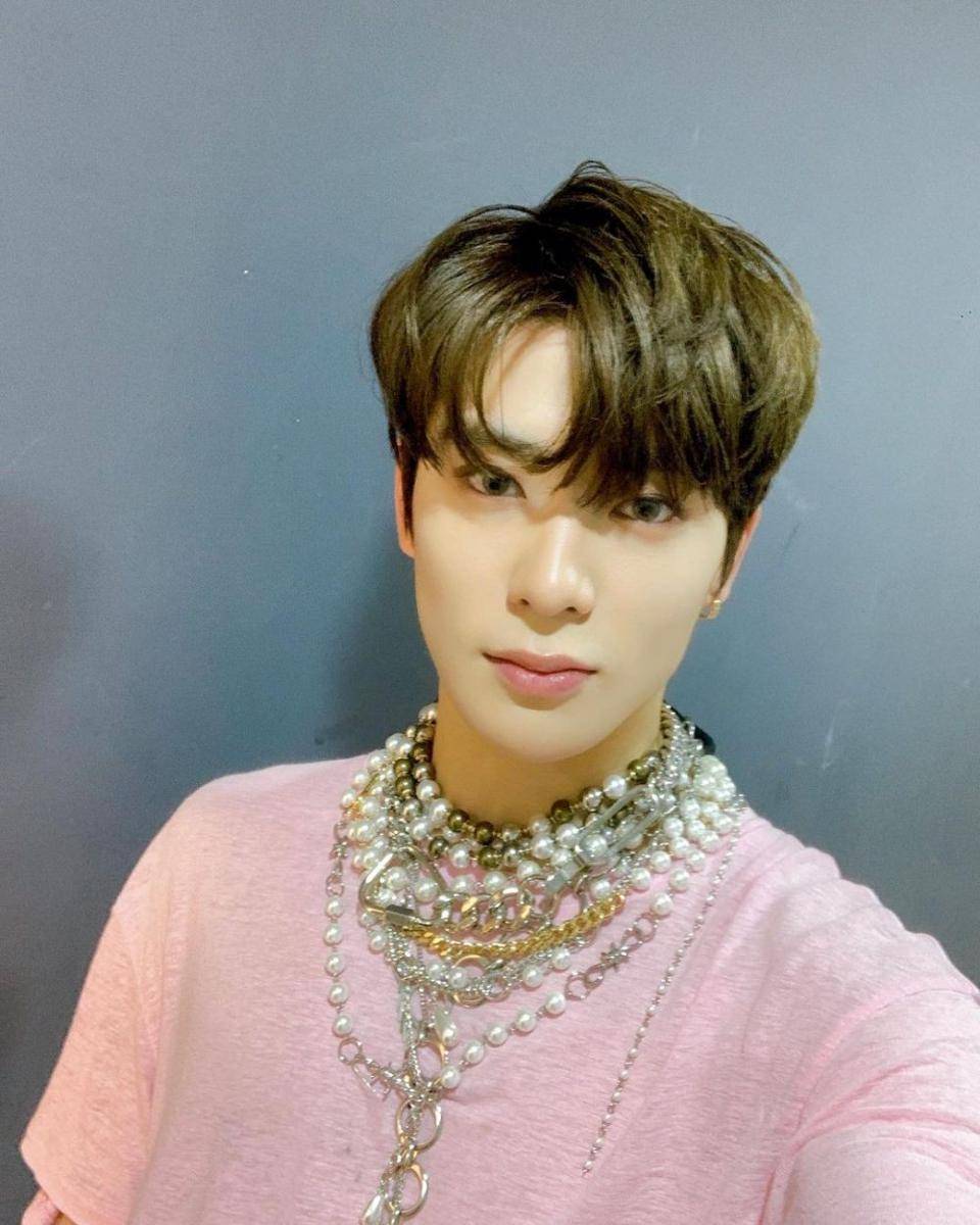 Instagram.com/nct