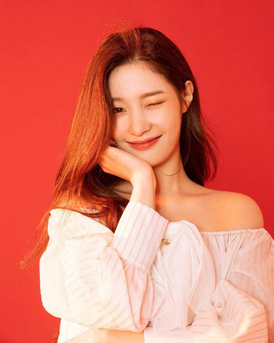 instagram.com/j_chaeyeoni