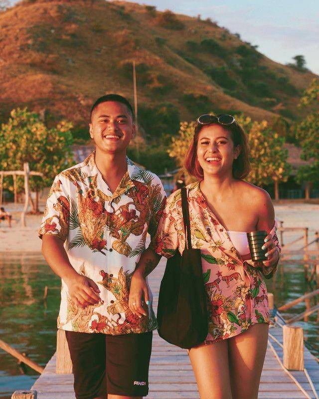 instagram.com/awkarin/