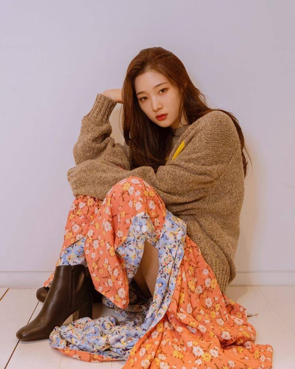 instagram.com/j_chaeyeoni