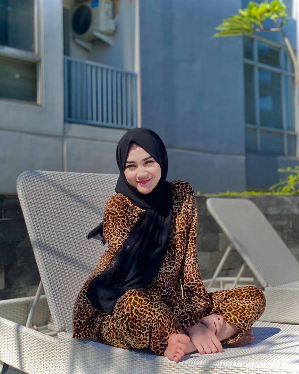 instagram.com/arlidaputrii
