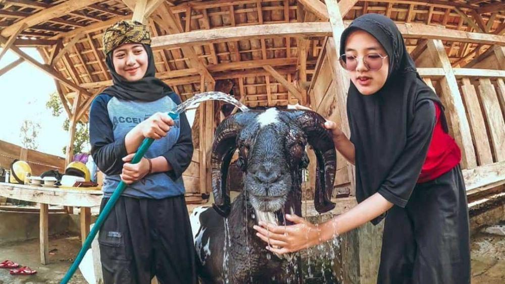 9 Kata Bahasa Sunda yang Dibaca Berbeda dari Tulisan Asli, Unik Banget