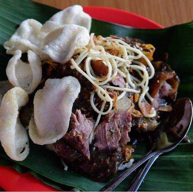 instagram.com/rujakcingur_suroboyo