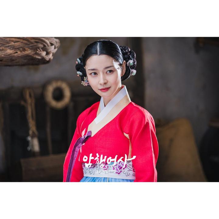 Comeback Lewat Drama Sageuk, 10 Pesona Kwon Nara saat Pakai Hanbok
