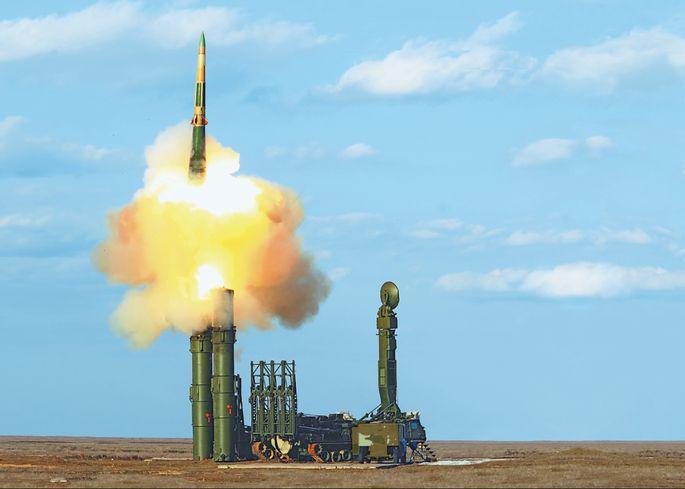Rusia Tempatkan Sistem Pertahanan Udara S-300 di Kepulauan Kuril