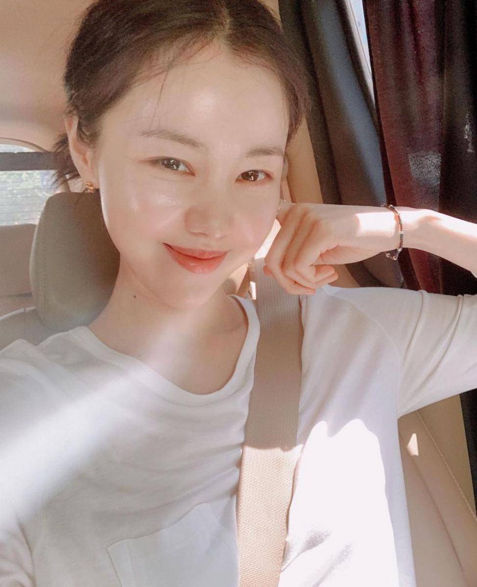 instagram.com/__kimyewon
