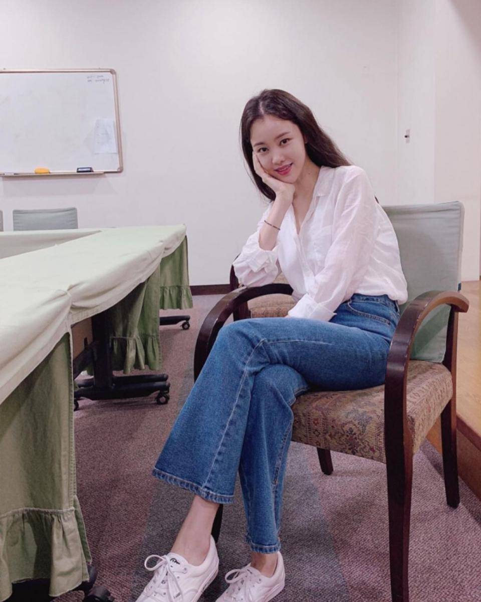 instagram.com/__kimyewon