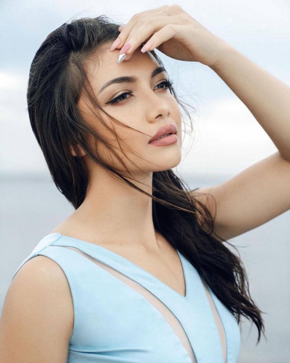 instagram.com/angelagilsha