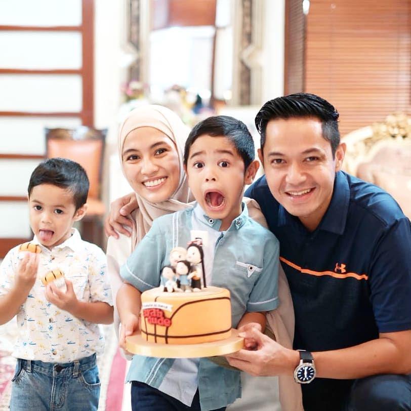 Genap Berusia 40 Tahun, 10 Momen Manis Perayaan Ultah Dude Harlino