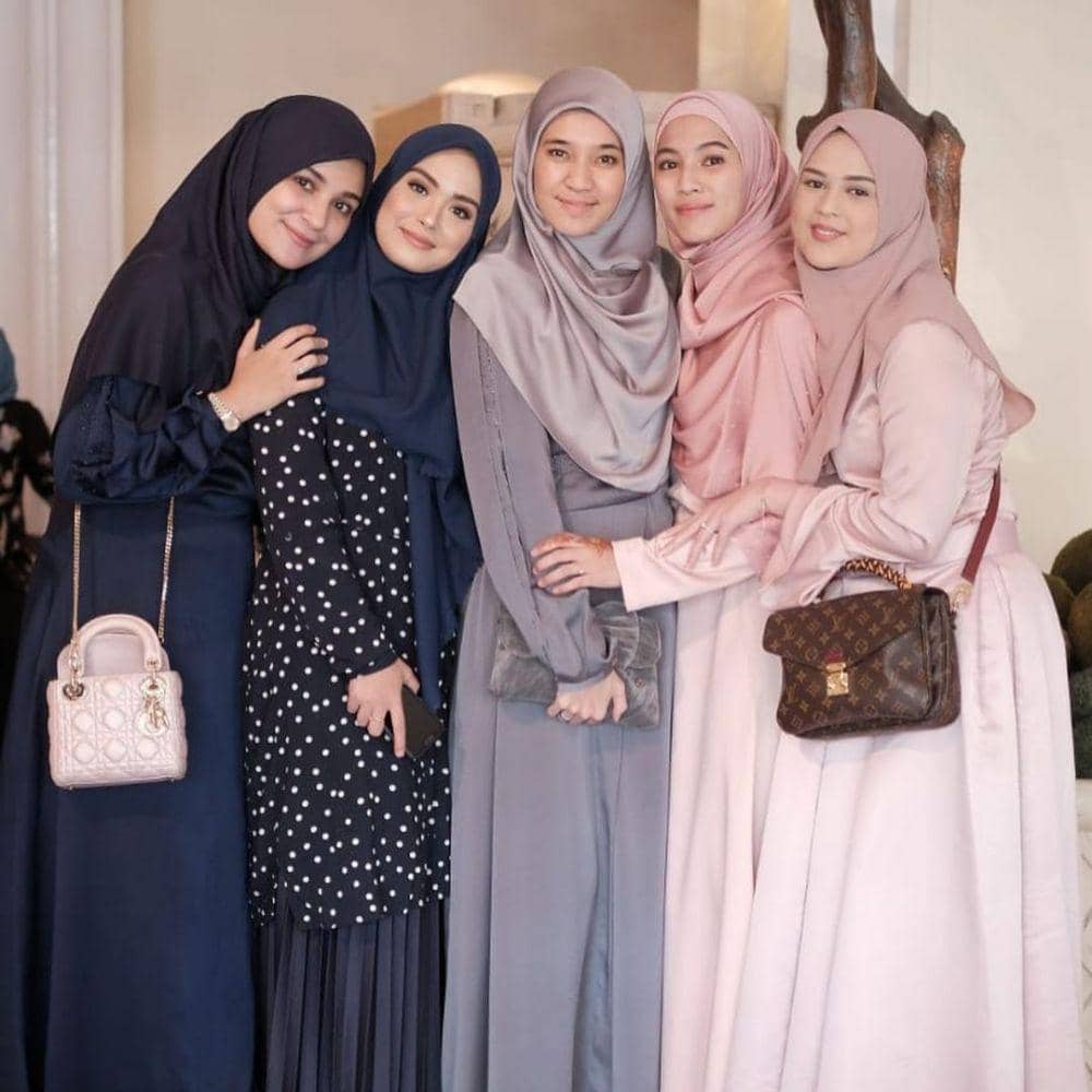 Instagram.com/shireensungkar