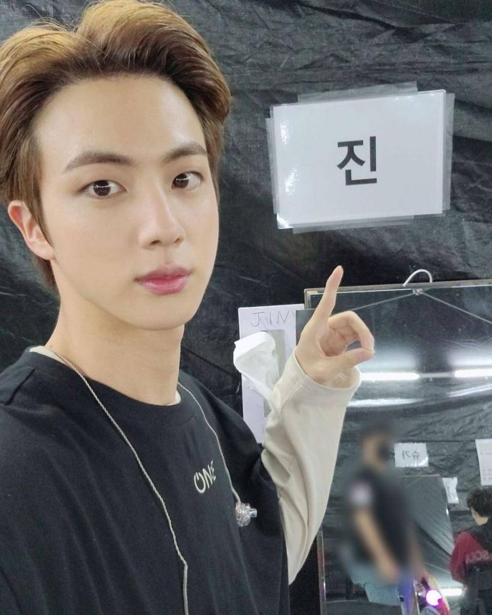 Instagram.com/jin.bts