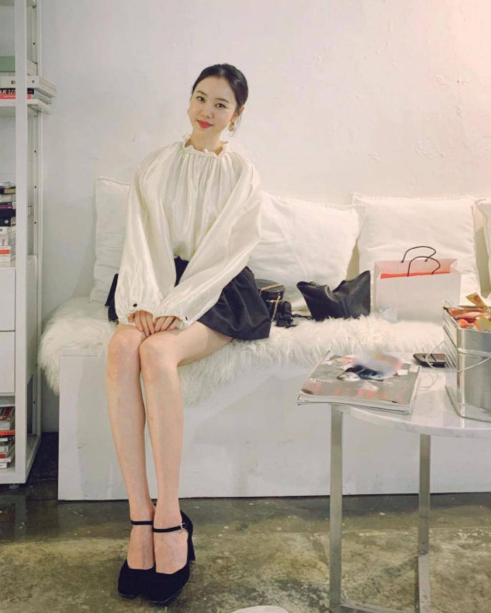 instagram.com/__kimyewon