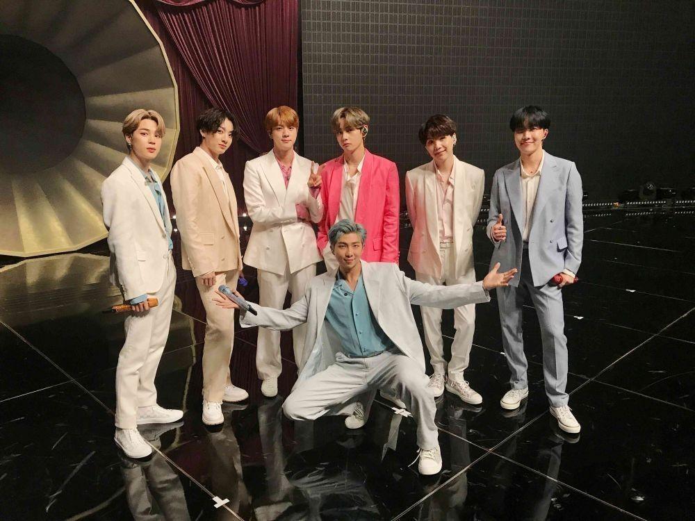 Parlemen Korsel Izinkan Anggota Boyband BTS Tunda Wajib Militer